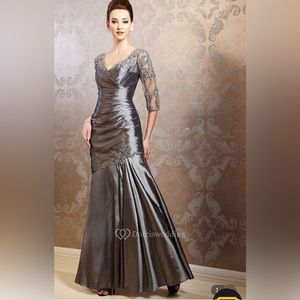 3/4 Sleeved V-Neck Taffeta Gown With Appliques And Pleats.